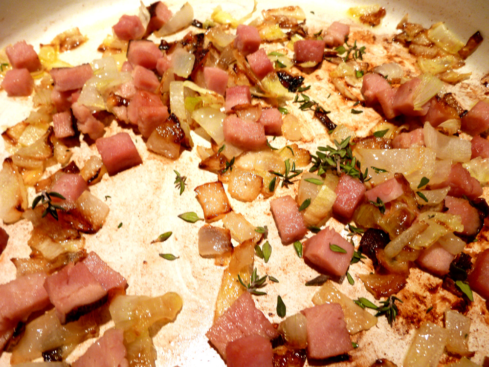 onions,ham,thyme